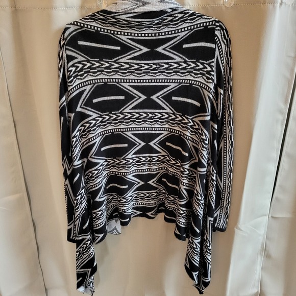 Western Womens Cardigan Medium Black Sweater Aztec Open Front Long Sleeve 15921x - Picture 2 of 7